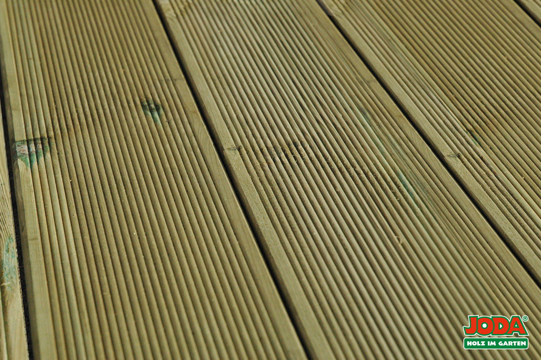 Komplett-Terrasse Kiefer KDI Fläche 4 x 3 m Dielenmaß 27 x 145 mm