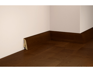 Furnierleiste SL-410 Eiche Mocca versiegelt geschliffen 2500x40x18mm Furnierleiste SL-410 Eiche Mocca versiegelt geschliffen 2500x40x18mm